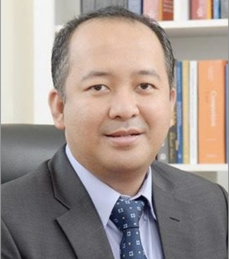 Ditha Wiradiputra, S.H., M.E